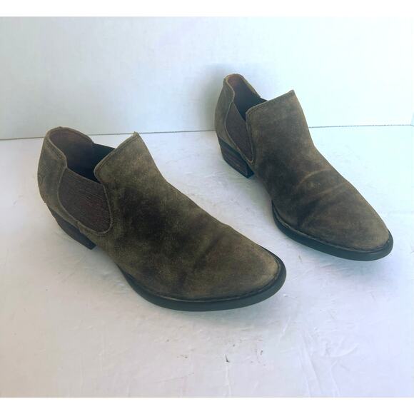 Born Dallia Distressed Brown Suede Western Ankle Rugged Comfort Booties 7.5M - Picture 2 of 9